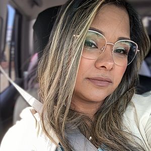 Meet your Posher, Saritza